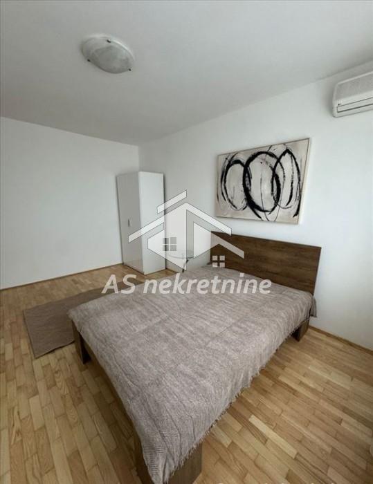 Trosoban stan za izdavanje, Dedinje, Beograd, 120m², 1.400 €/mes