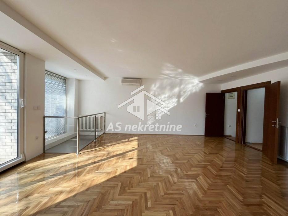 Kuća Prodaja Beograd Mirijevo 252 m2