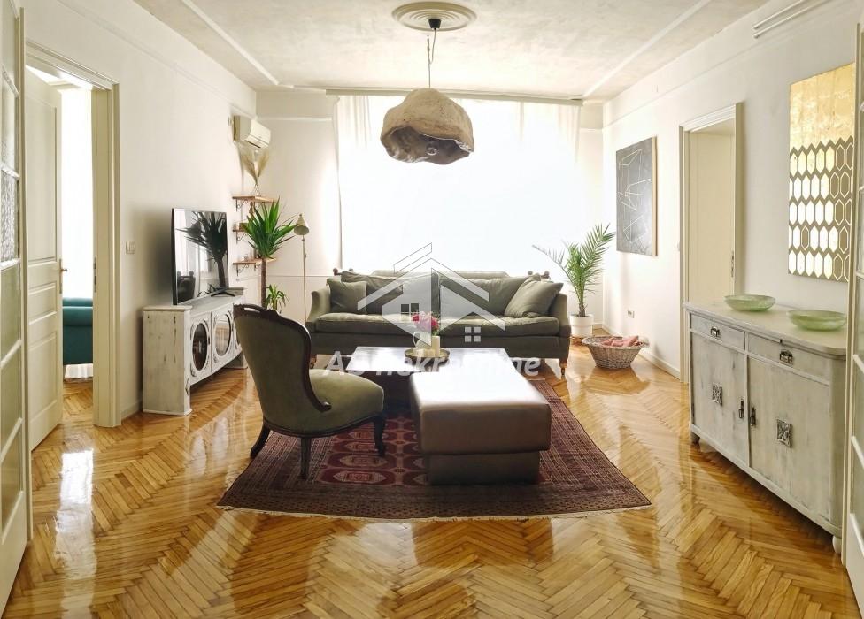 Stan Izdavanje Beograd Kalenić Pijaca 140 m2