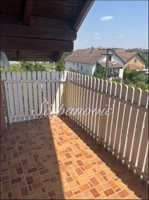 Kuća na prodaju, Kać, Novi Sad, 326m², 260.000 €