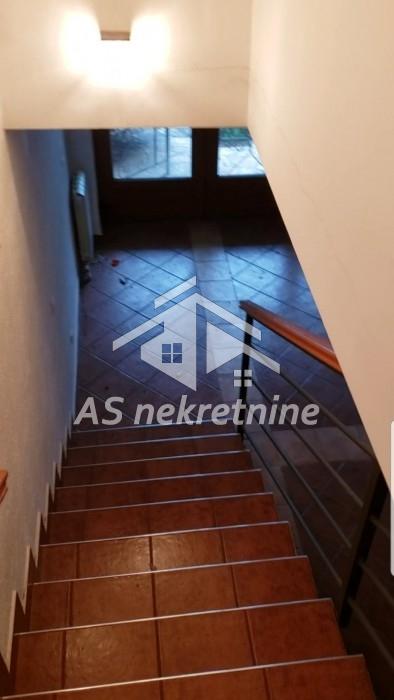 Kuća za izdavanje, Dedinje, Beograd, 220m², 2.000 €/mes