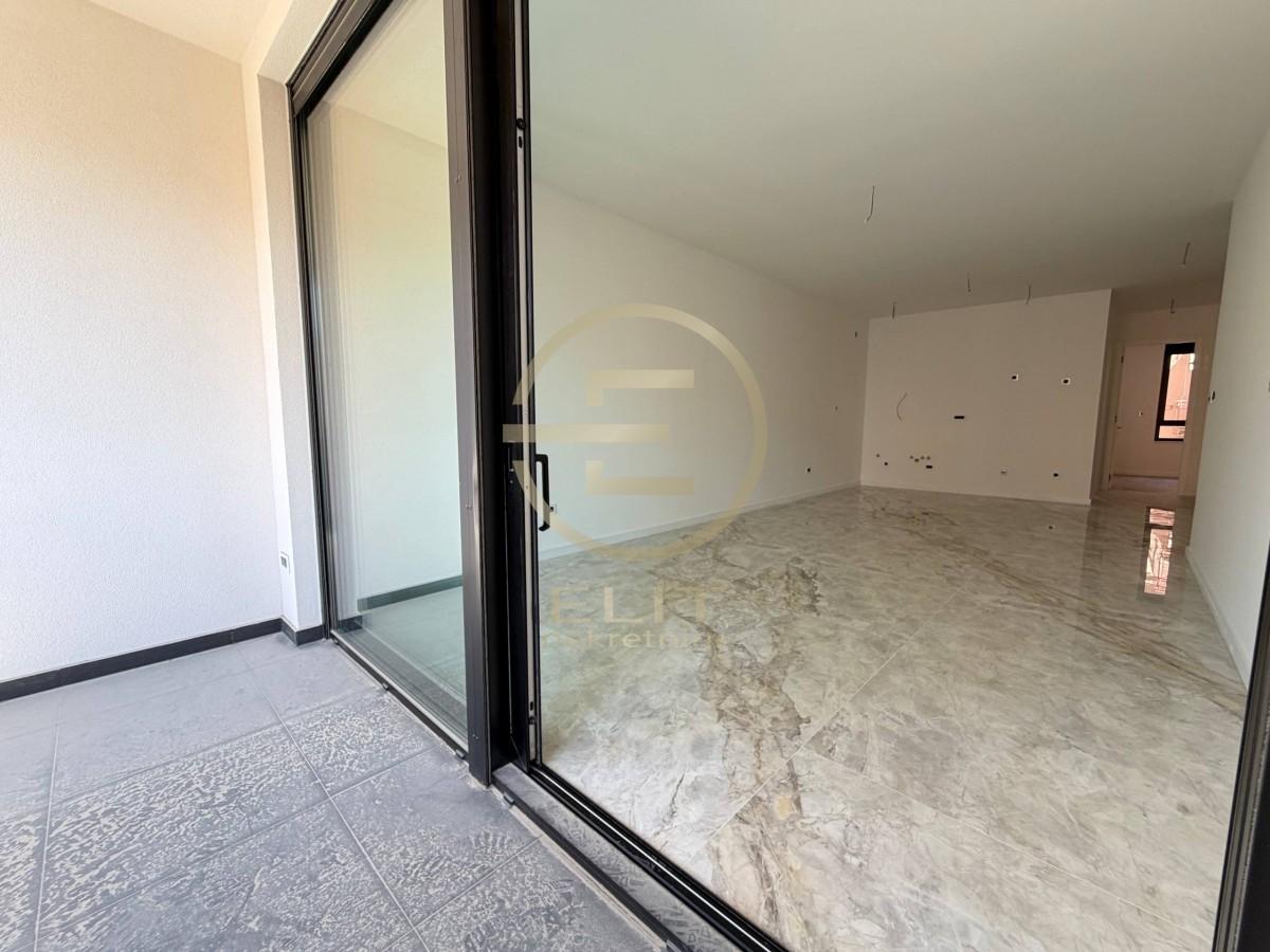 Stan Prodaja Novi Sad  100 m2