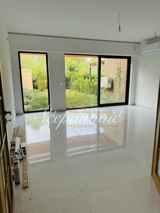 Stan Prodaja Novi Sad Stan Prodaja Novi Sad Popovica 181 m2