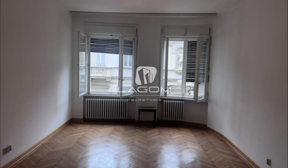 prodaja-stanova-VjlDCzxJuI Trosoban stan za izdavanje, Knez Mihailova, Beograd, 89m², 1.400 €/mes