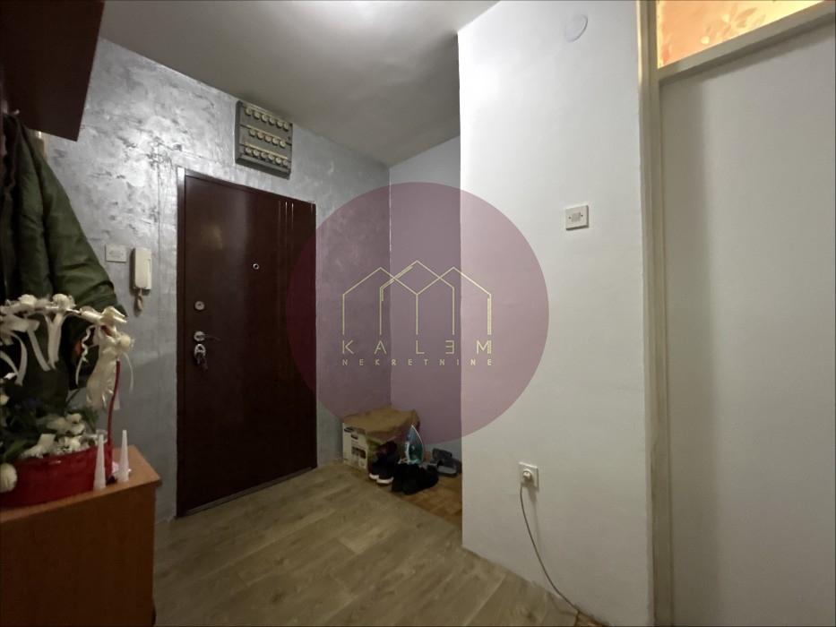 prodaja-stanova-beograd-8ksNWLlmZy Trosoban stan na prodaju, Mirijevo, Beograd, 74m², 210.000 €