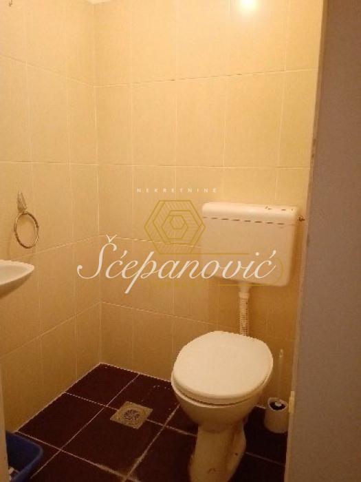 Četvorosoban stan na prodaju, Bulevar Oslobođenja, Novi Sad, 51m², 189.000 €