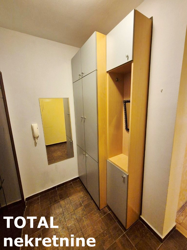 stanovi-2-re-centar-1066236-fijnt Dvosoban stan na prodaju, Centar, Novi Sad, 49m², 2. sprat, 142.000 €