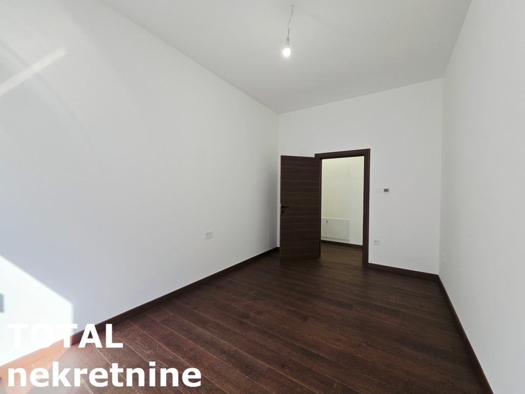 stanovi-4-re-sremska-kamenica-1066258-bpbej Četvorosoban stan na prodaju, Sremska Kamenica, Novi Sad, 140m², 1. sprat, 357.000 €