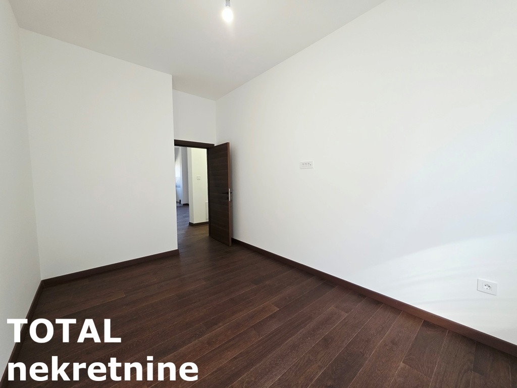 stanovi-4-re-sremska-kamenica-1066258-lwfdt Četvorosoban stan na prodaju, Sremska Kamenica, Novi Sad, 140m², 1. sprat, 357.000 €