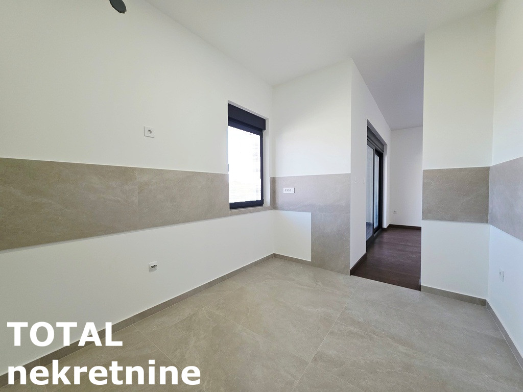 Stan Prodaja Novi Sad  154 m2