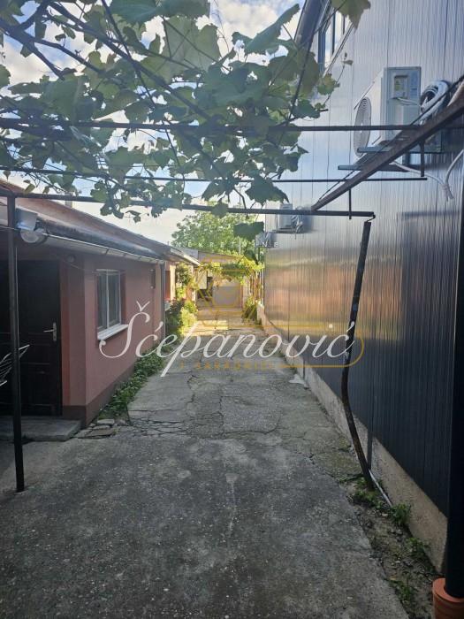 Plac Prodaja Novi Sad Plac Prodaja Novi Sad 1705 m2