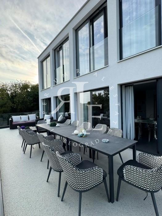 stanovi-izdavanje-beograd-hmGrSt1kCT Kuća Prodaja Beograd Ralja 270 m2