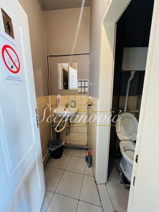 Lokal za izdavanje, Temerin – Centar, Temerin, 202m², 1.000 €/mes