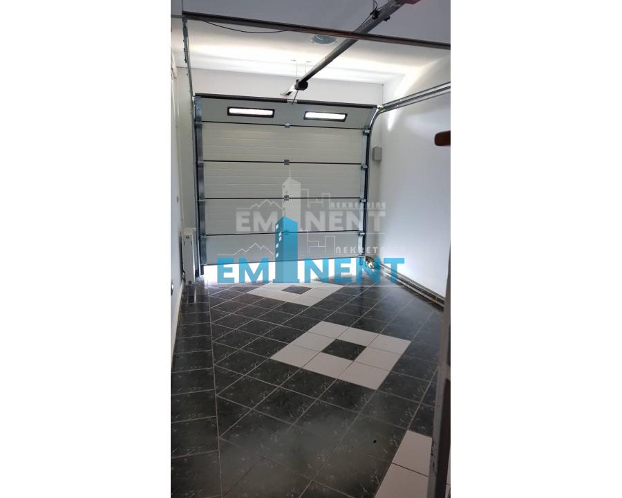 stanovi_izdavanje_c6h3v92Q34 Kuća na prodaju, Beli Potok, Beograd, 465m², 620.000 €