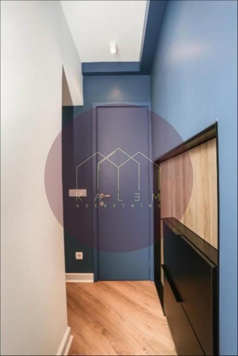 stanovi-izdavanje-utrapqpftm Trosoban stan na prodaju, Knez Mihailova, Beograd, 73m², 4. sprat, 389.000 €
