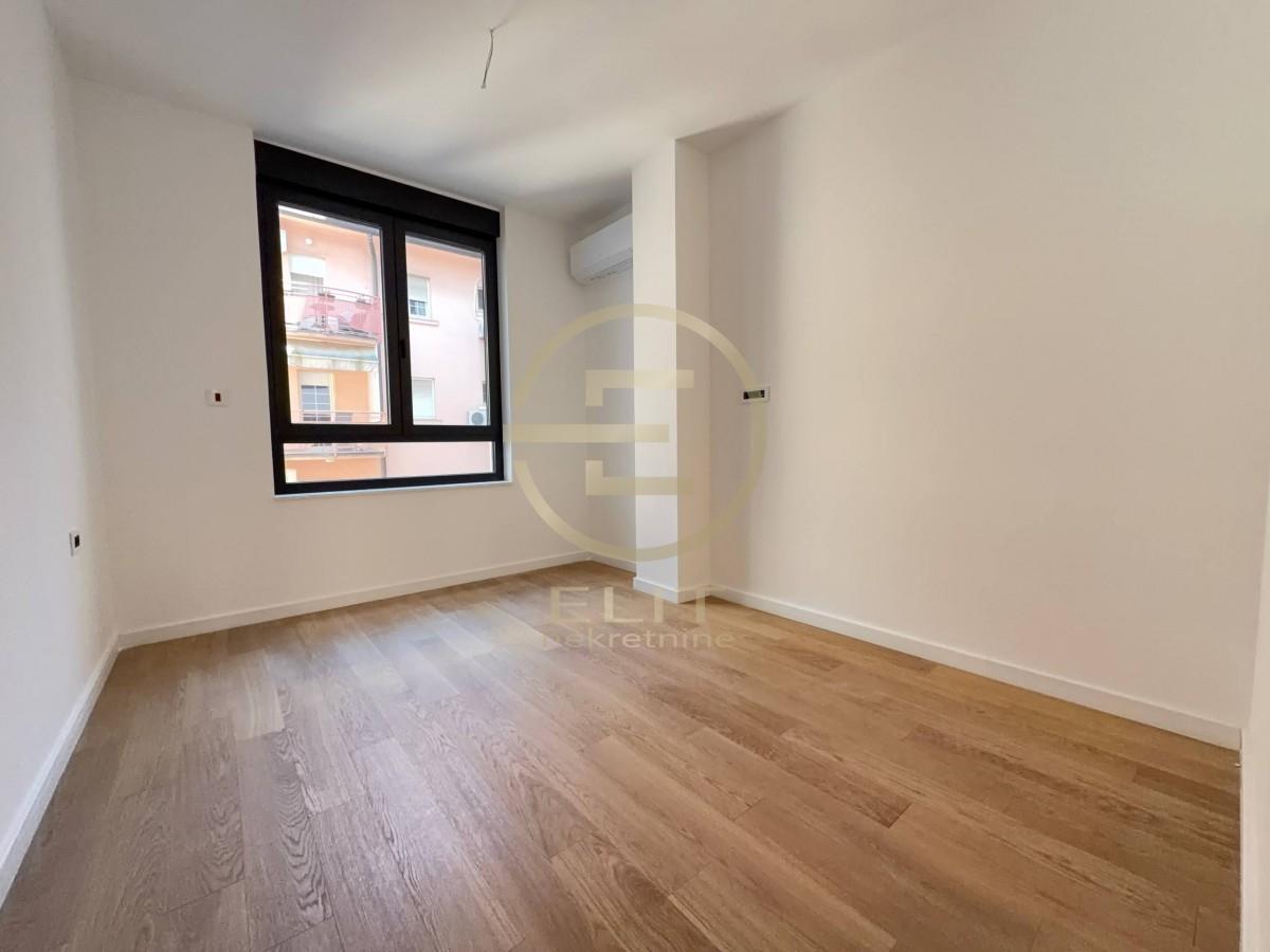 Stan Prodaja Novi Sad  100 m2