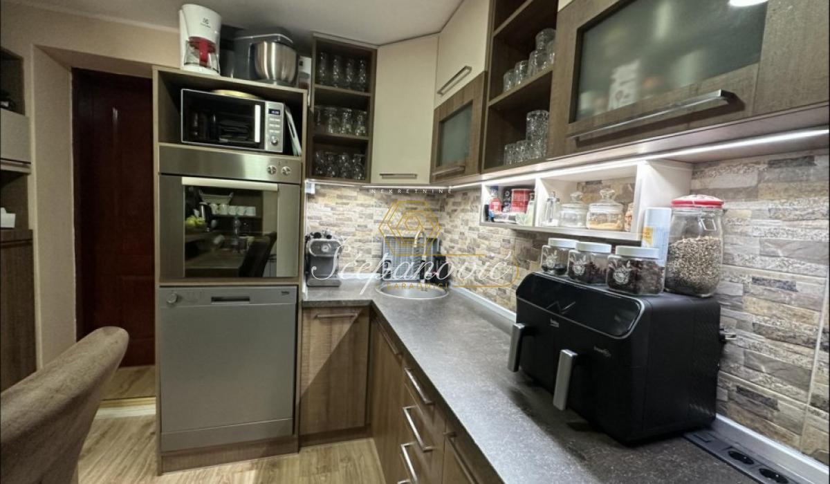 Stan Prodaja Novi Sad Stan Prodaja Novi Sad Južni Telep 150 m2