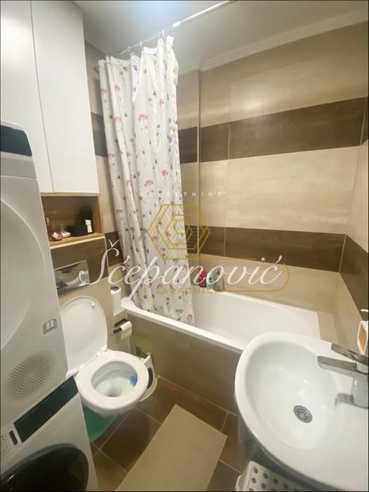Četvorosoban stan na prodaju, Telep, Novi Sad, 73m², 190.000 €