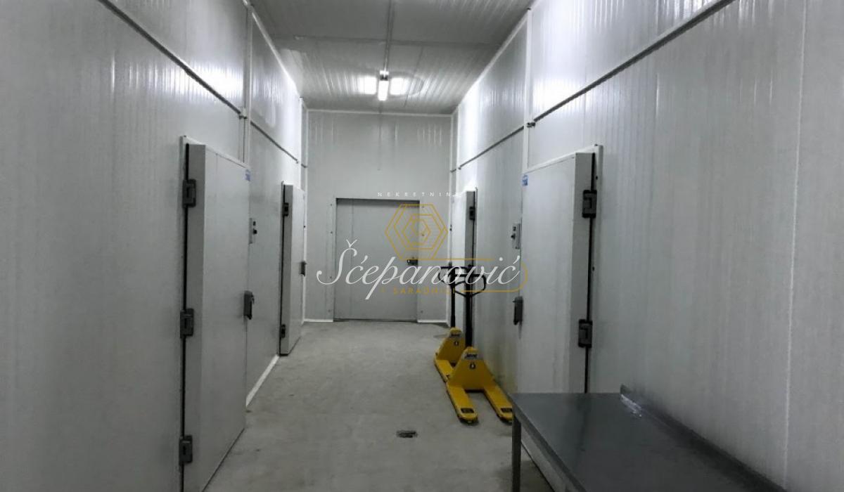 Lokal Prodaja Bečej Lokal Prodaja Bečej 306 m2