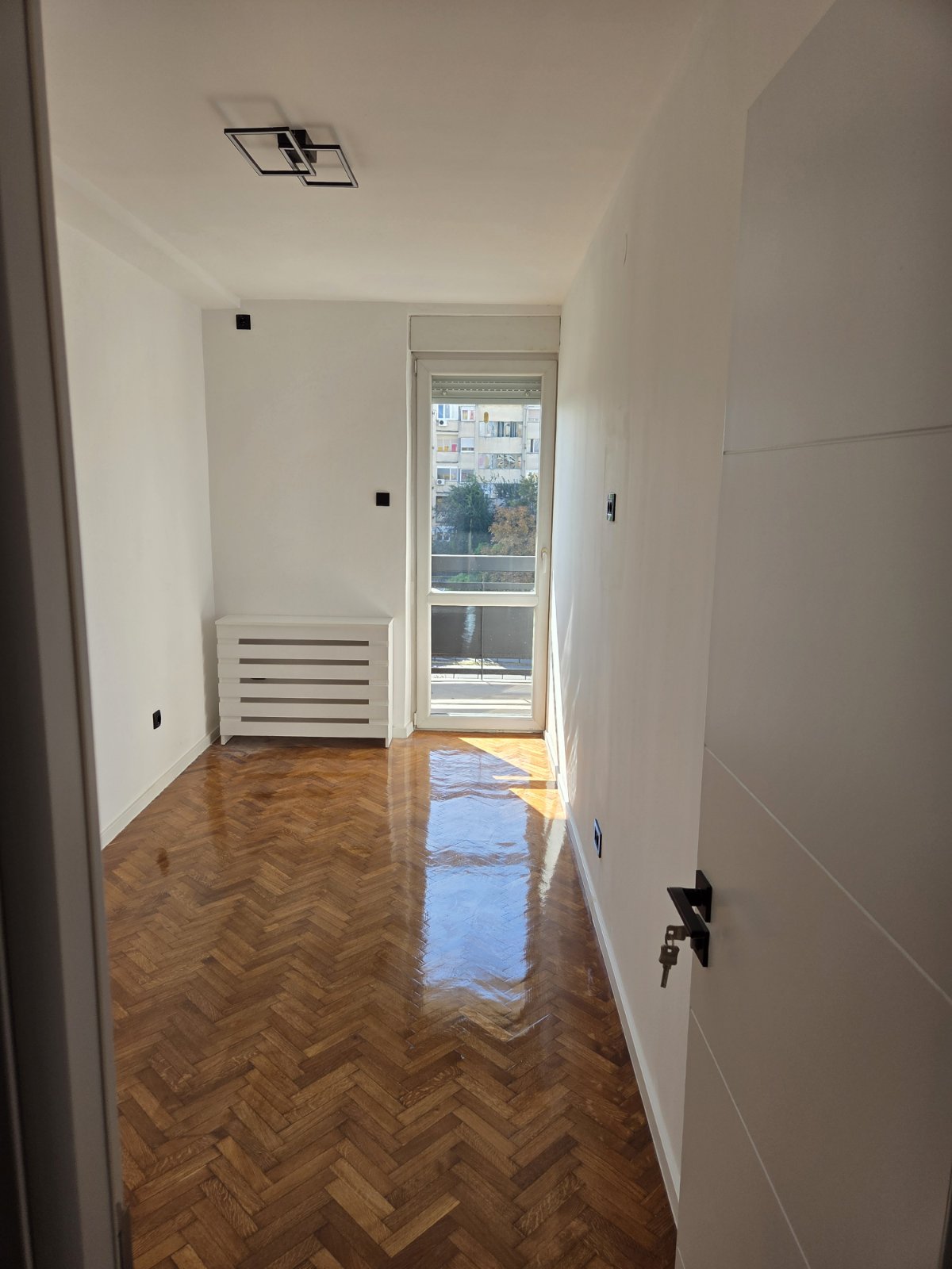 Na prodaju odlican trosoban stan od 64 m² na Bulevaru oslobođenja —na jednoj od najtraženijih lokacija u gradu
