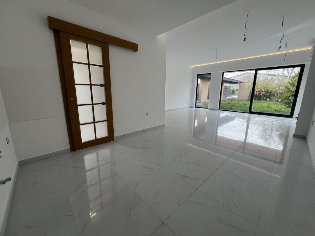 Kuća Prodaja Novi Sad Kuća Prodaja Novi Sad Popovica 181 m2