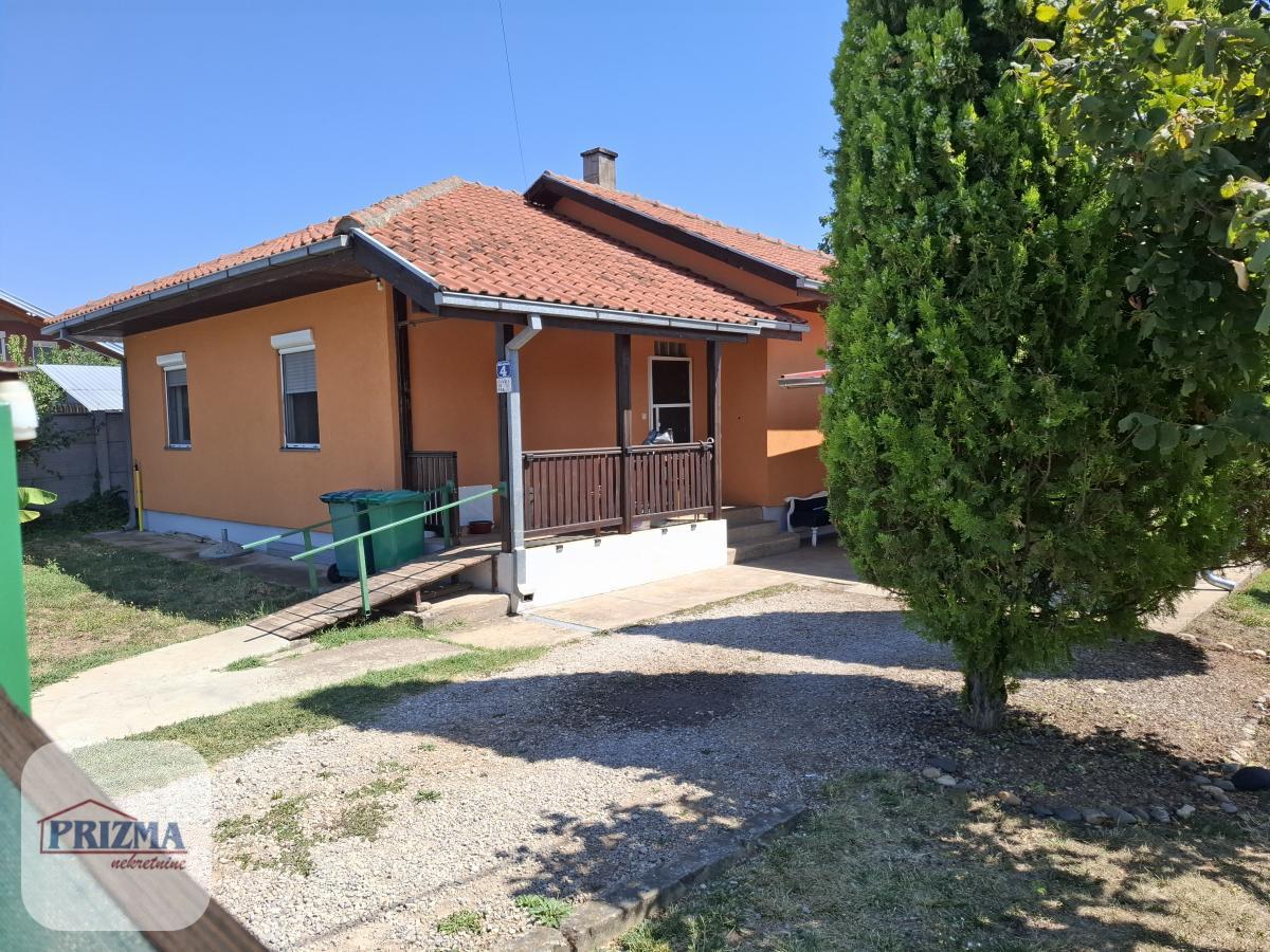 Kuća Prodaja Paraćin  106 m2