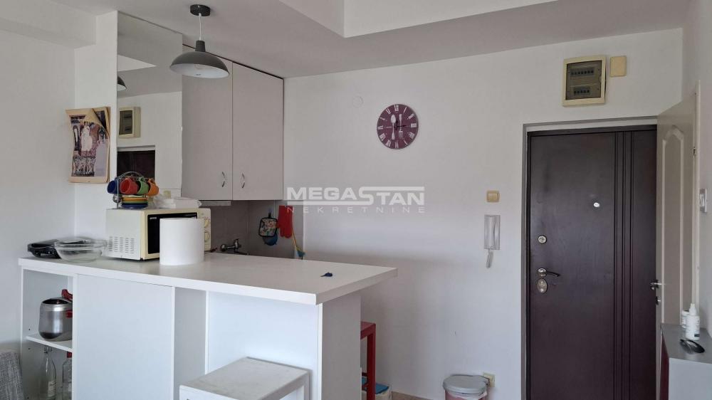108094530_4_20250521103653 Garsonjera za izdavanje, Hotel YU, Beograd, 26m², 400 €/mes