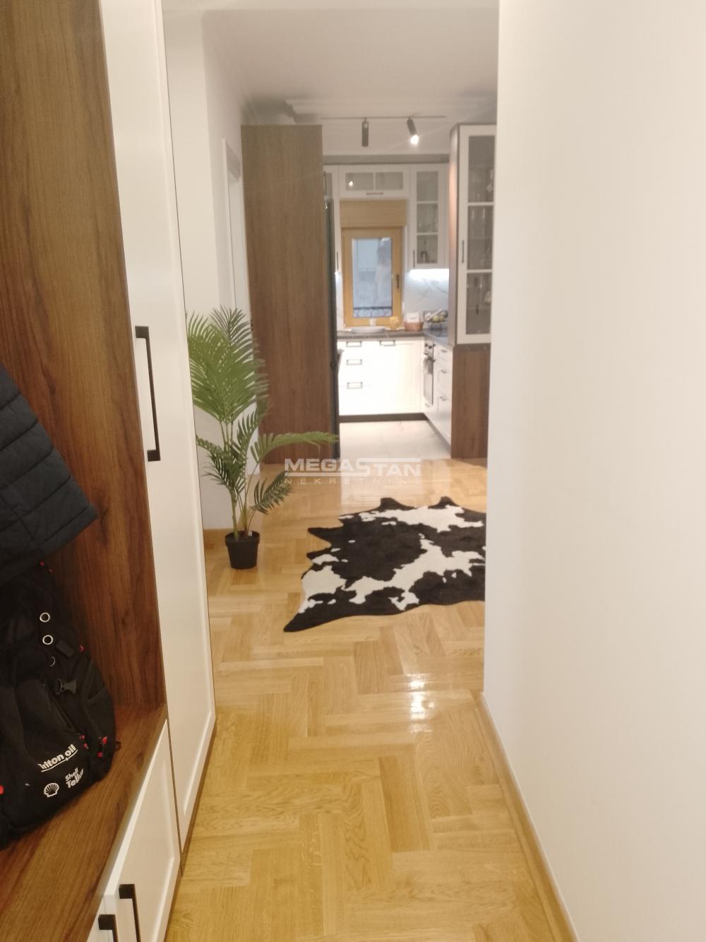 Stan Prodaja Beograd Zeleno Brdo 68 m2
