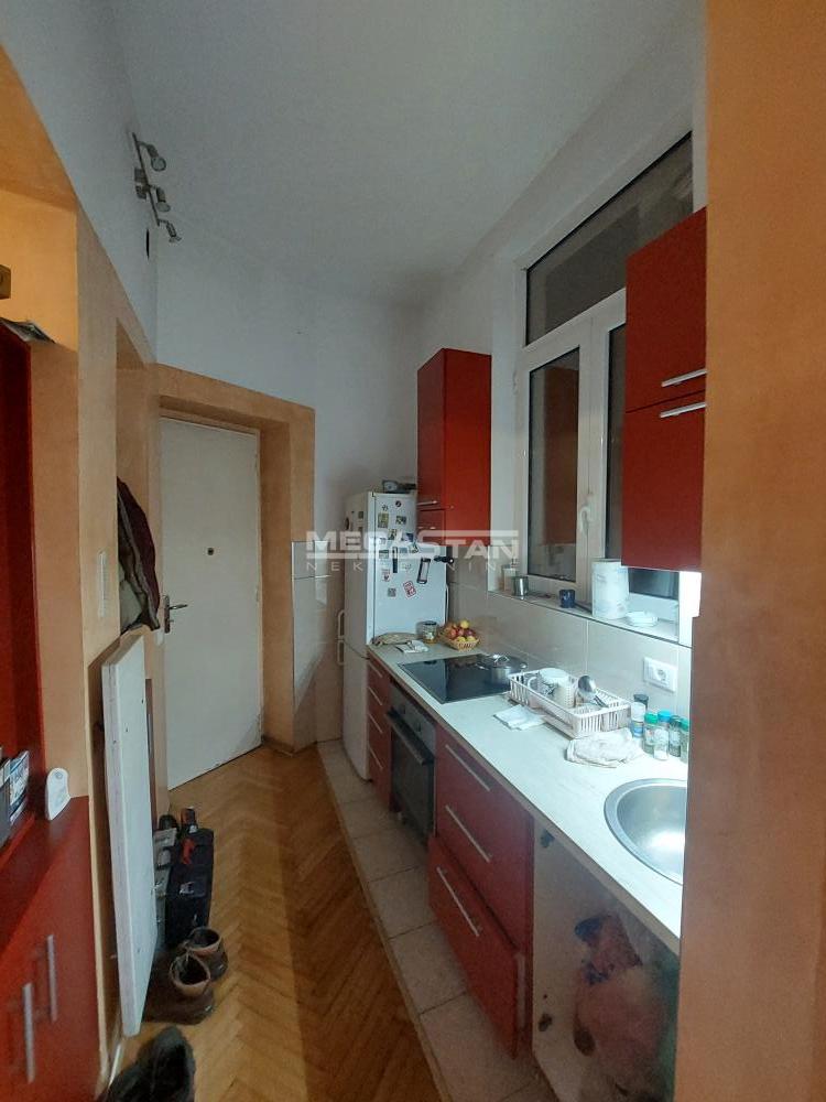 Stan Izdavanje Beograd Kalenić Pijaca 35 m2