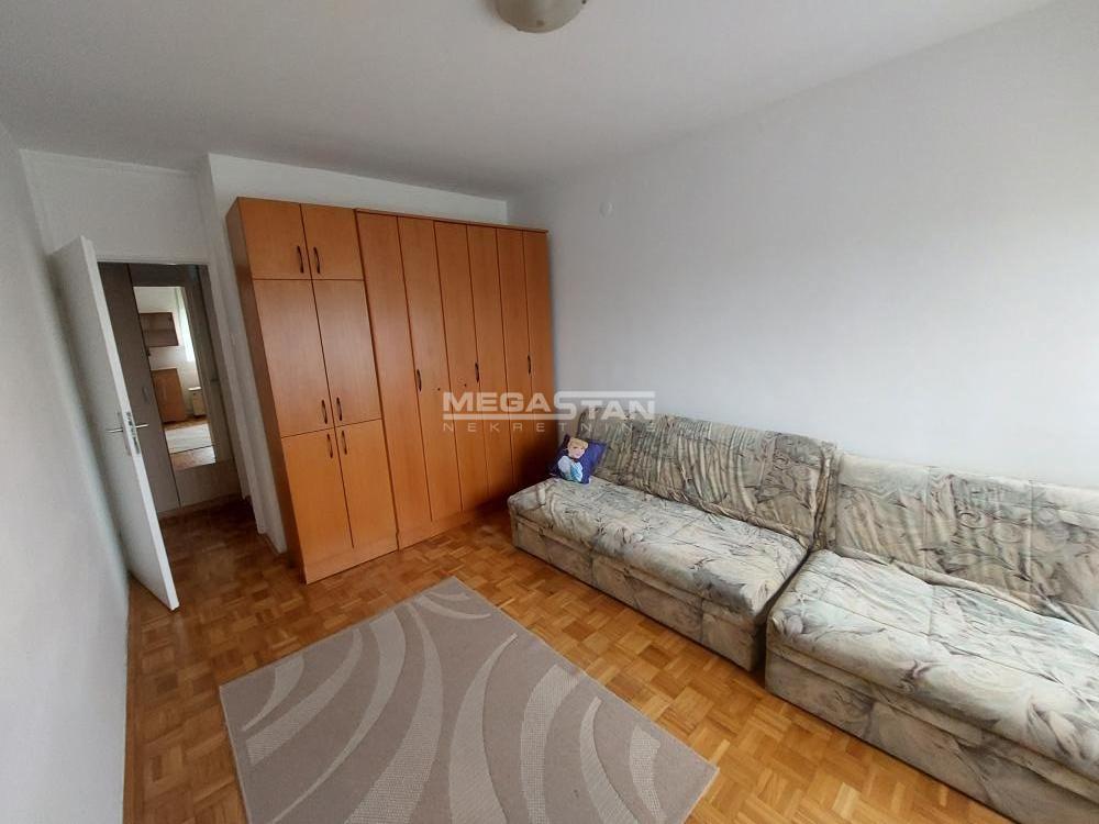 Stan Izdavanje Beograd Banjica 77 m2