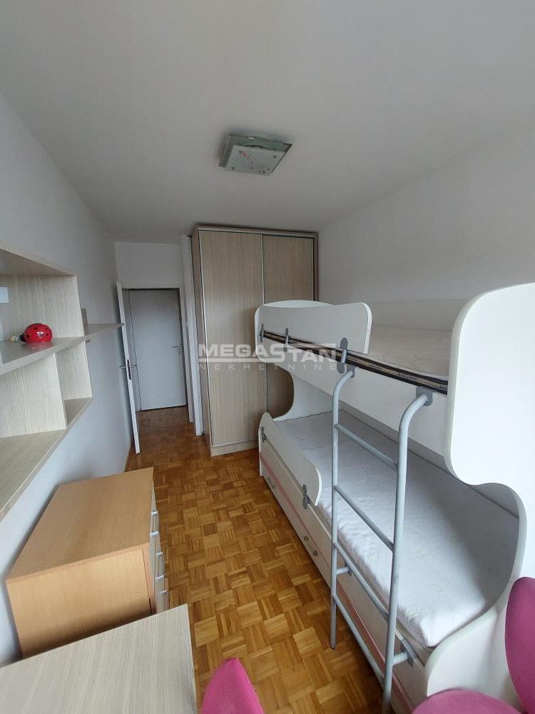 Stan Izdavanje Beograd Banjica 77 m2