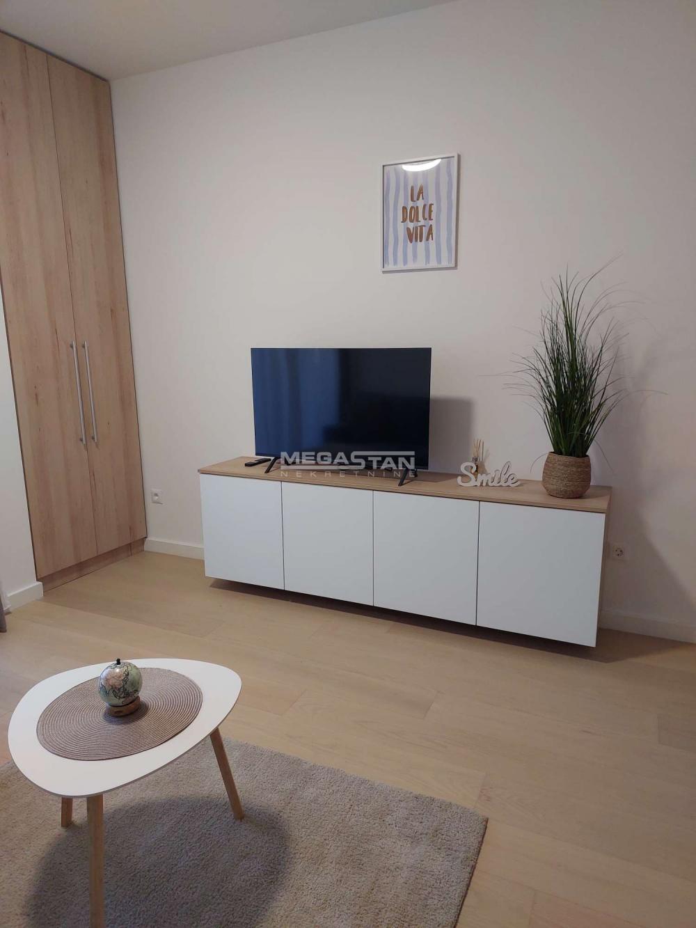 Stan Izdavanje Beograd Blok 64 46 m2