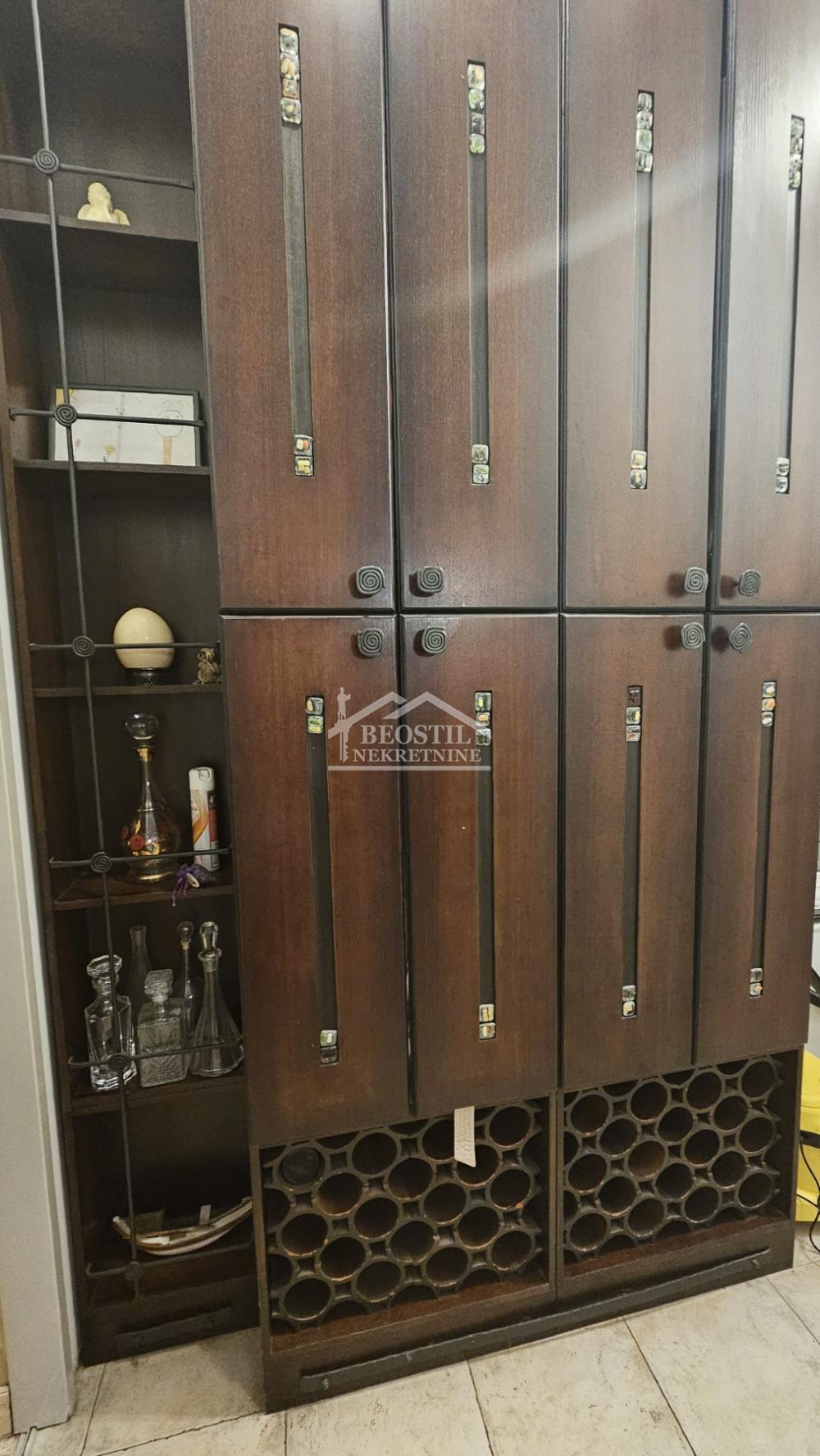 Četvorosoban stan na prodaju, Slavija, Beograd, 190m², 880.000 €