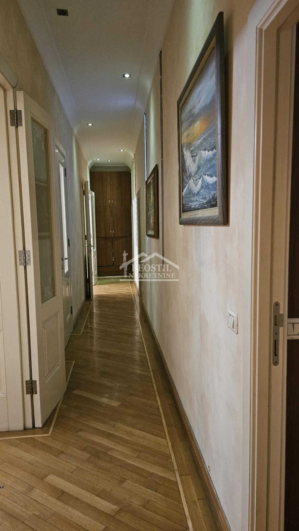 Stan Prodaja Beograd Slavija 190 m2