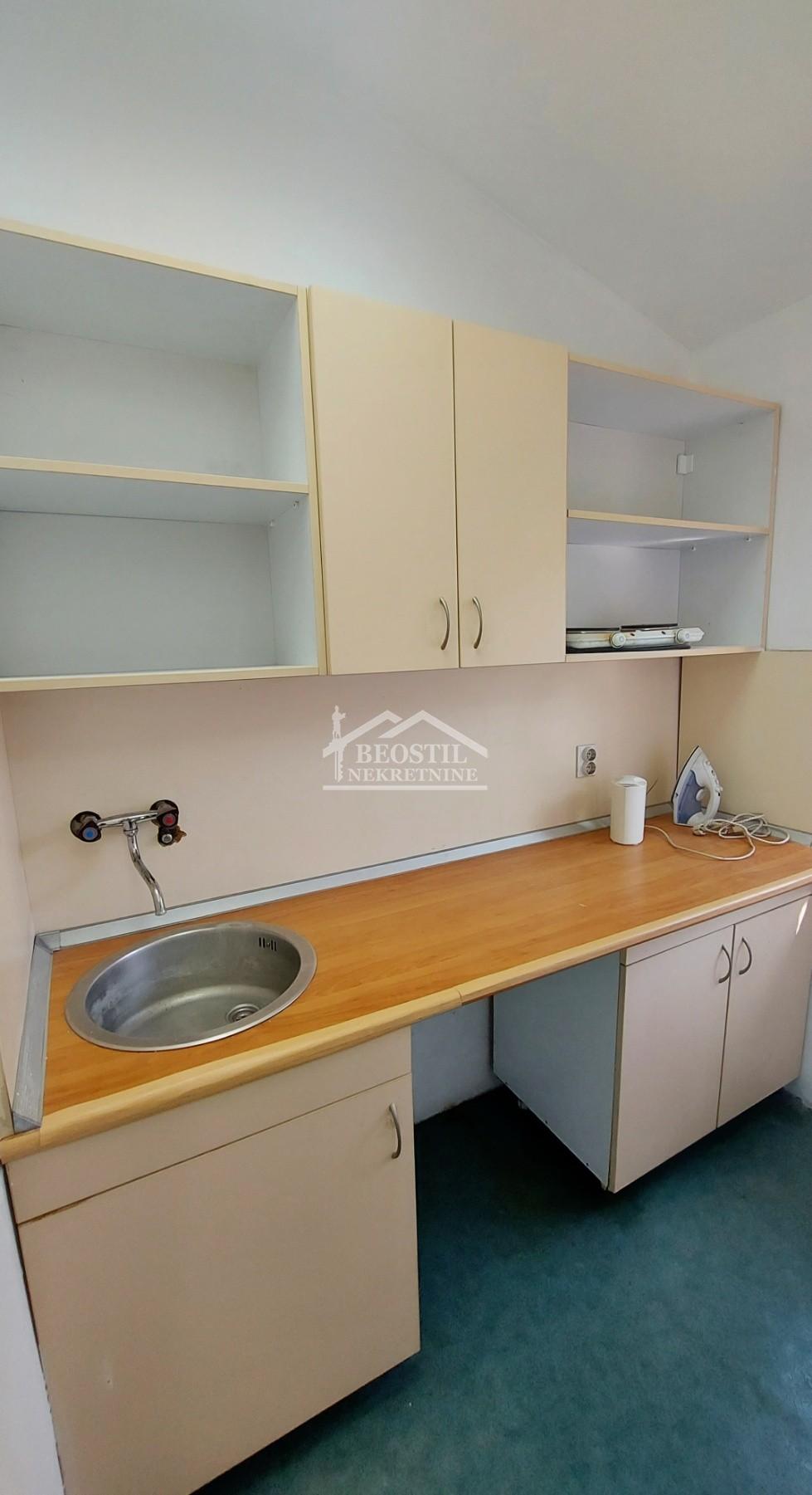 Lokal Izdavanje Beograd Cvetkova Pijaca 74 m2