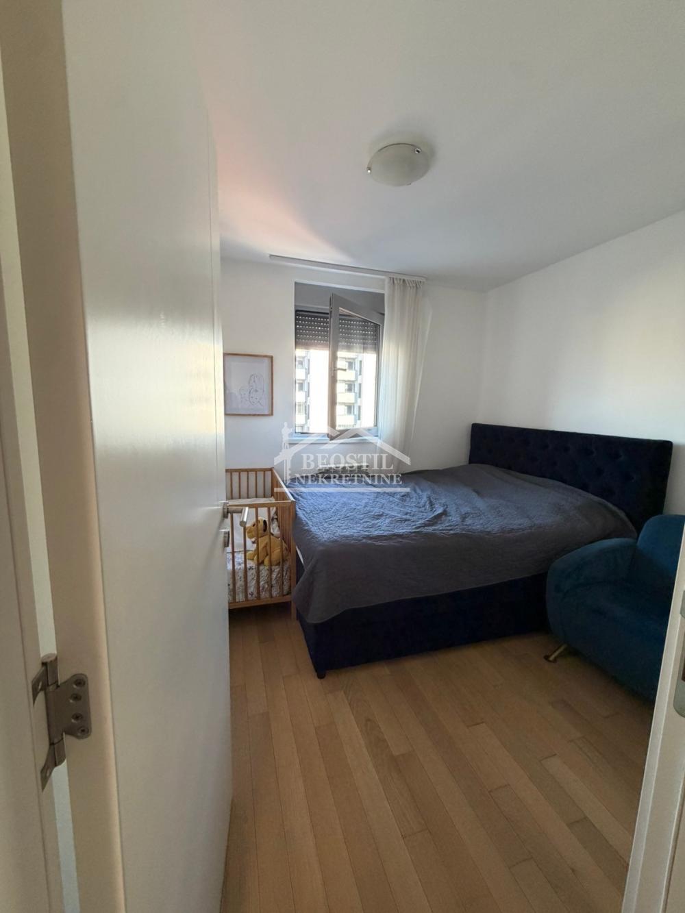 Stan Izdavanje Beograd Cvetkova Pijaca 62 m2