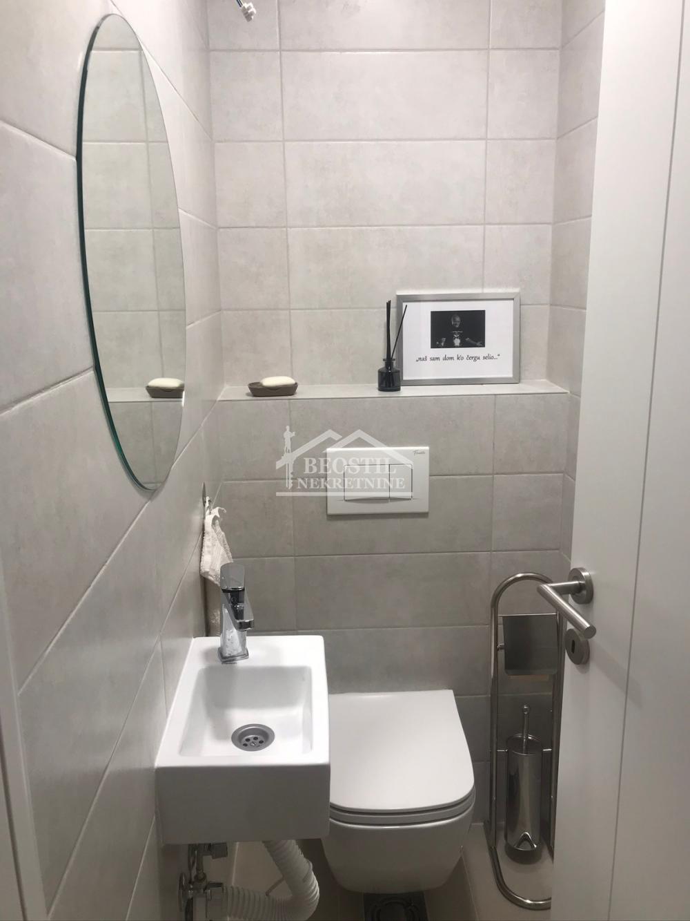 Dvoiposoban stan za izdavanje, Cvetkova Pijaca, Beograd, 62m², 950 €/mes