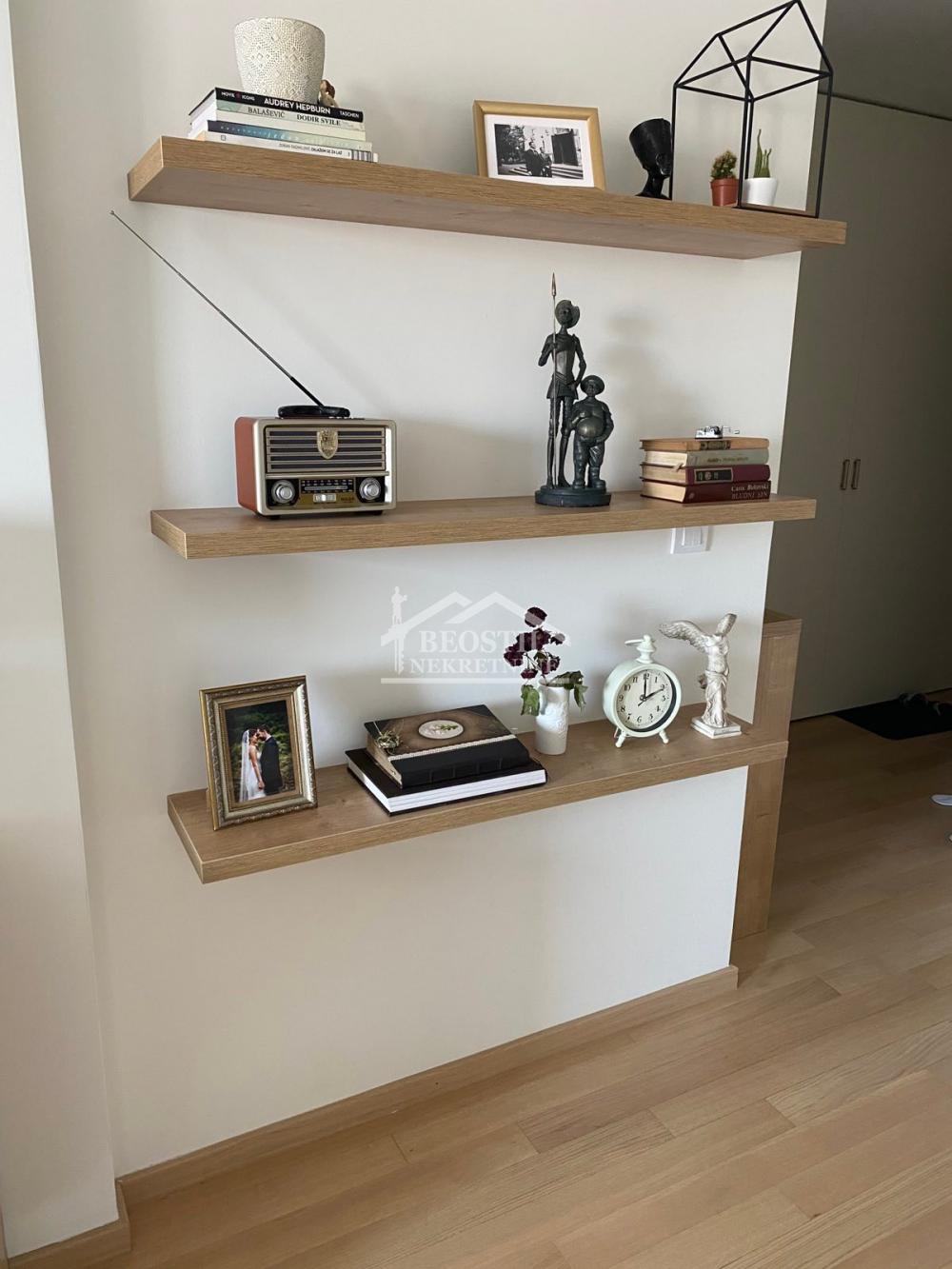 Stan Izdavanje Beograd Cvetkova Pijaca 62 m2