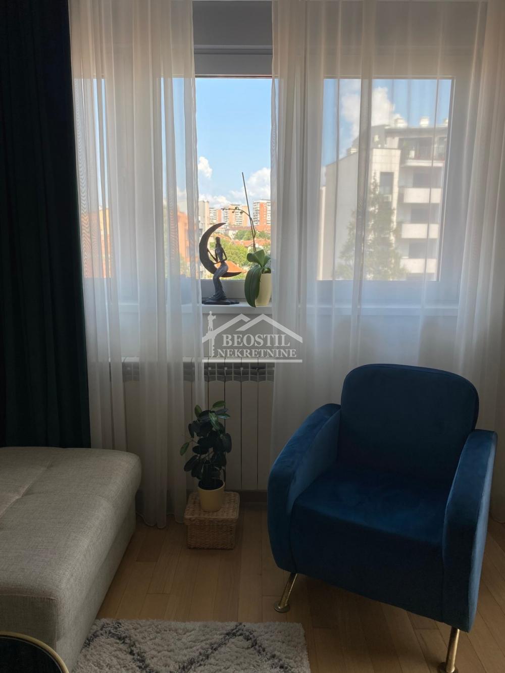 Stan Izdavanje Beograd Cvetkova Pijaca 62 m2
