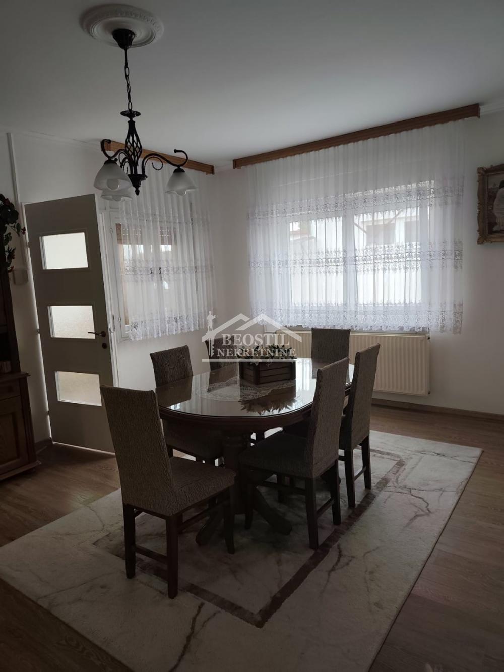 Kuća Prodaja Stara Pazova Kuća Prodaja Stara Pazova 189 m2