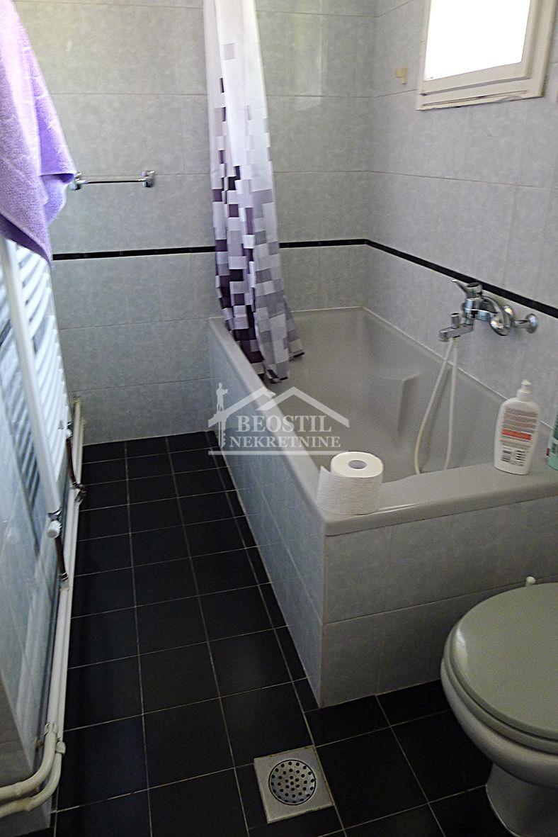 Kuća Prodaja Beograd Kuća Prodaja Beograd Batajnica 240 m2