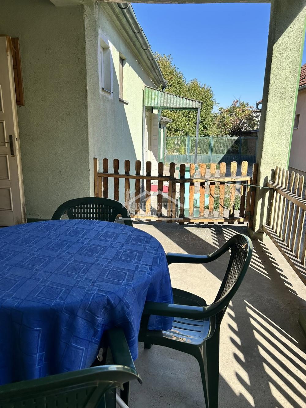 Kuća na prodaju, Centar, Stara Pazova, 214m², 195.000 €