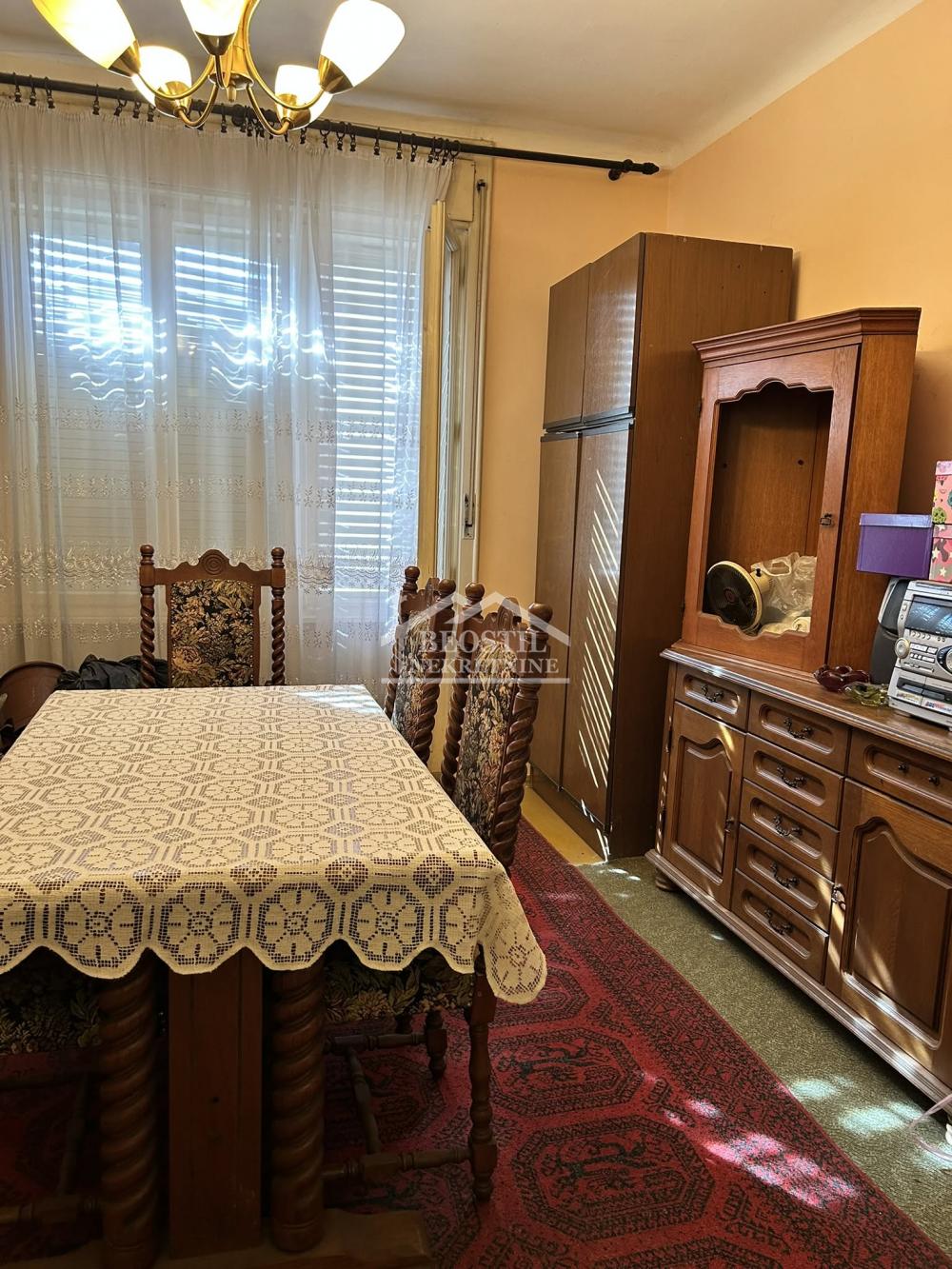 Kuća Prodaja Stara Pazova  214 m2