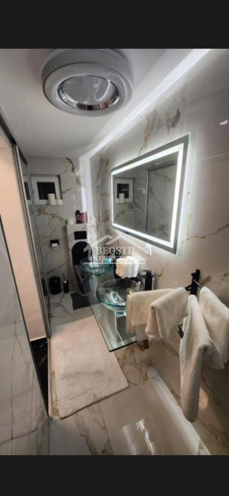 Kuća Izdavanje Beograd Dušanovac 81 m2