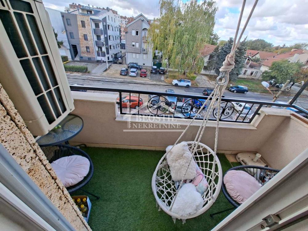 Dvoiposoban stan na prodaju, Gornji Grad, Beograd, 62m², 217.000 €