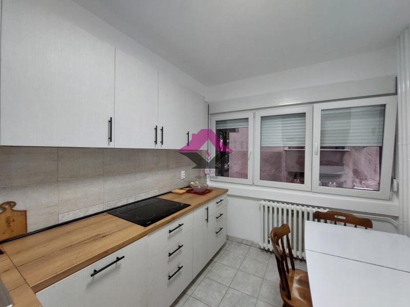 Stan Izdavanje Beograd Poštanska Štedionica 68 m2