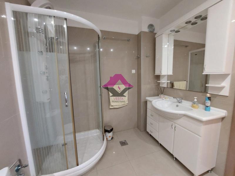 141001571_21_20251205224903 Kuća za izdavanje, Banovo Brdo, Beograd, 142m², 3.500 €/mes