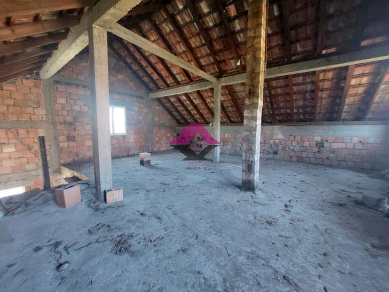 141001625_15_20260905232344 Kuća na prodaju, Resnik, Beograd, 161m², 130.000 €
