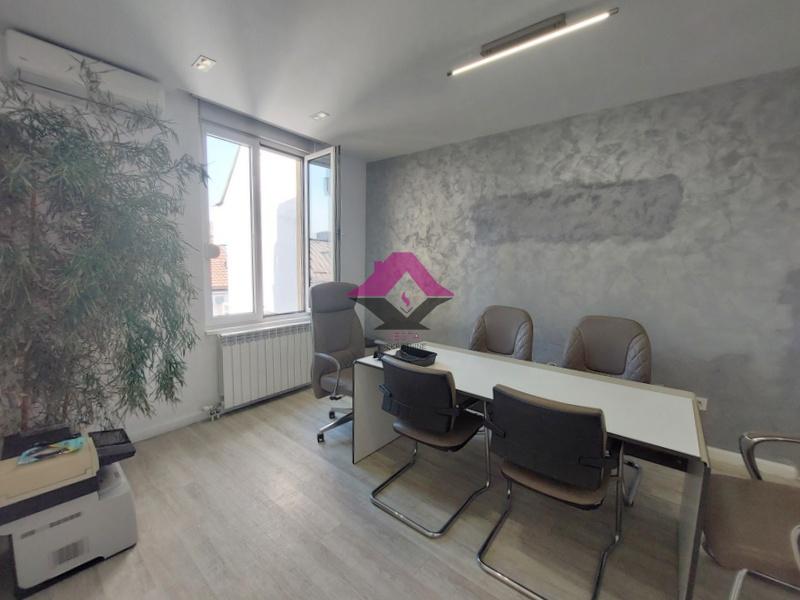 141001631_18_20260925234020 Četvoroiposoban stan na prodaju, Đeram Pijaca, Beograd, 118m², 6. sprat, 383.500 €