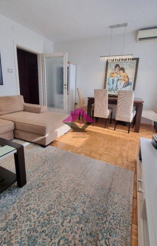 Stan Prodaja Novi Sad  64 m2